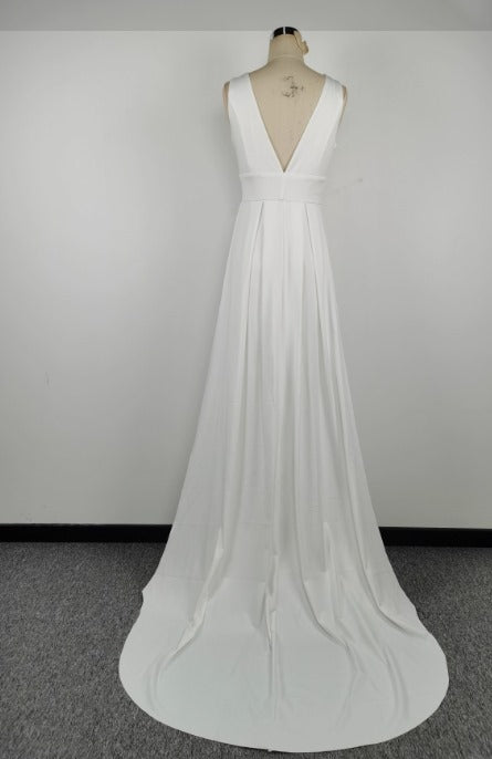 Deep V - neck Trailing Hem Bodycon Wedding Dress