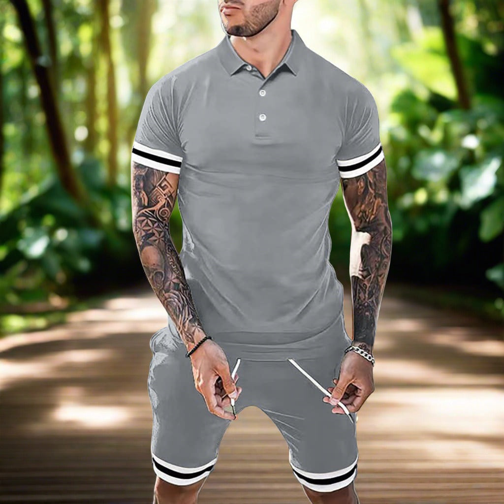 Men Striped Print Hem Polo Shirt & Side Pocket Drawstring Shorts Set